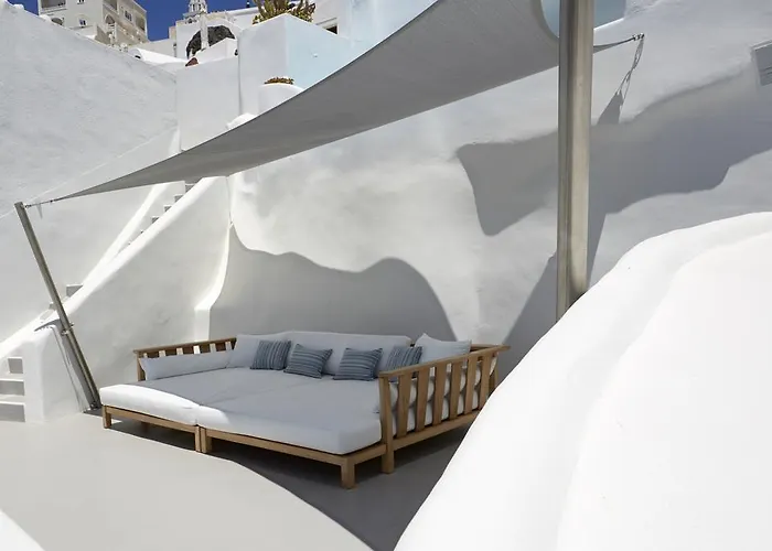 Aura Фиростефани